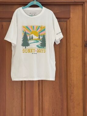 Columbia Graphic Tee